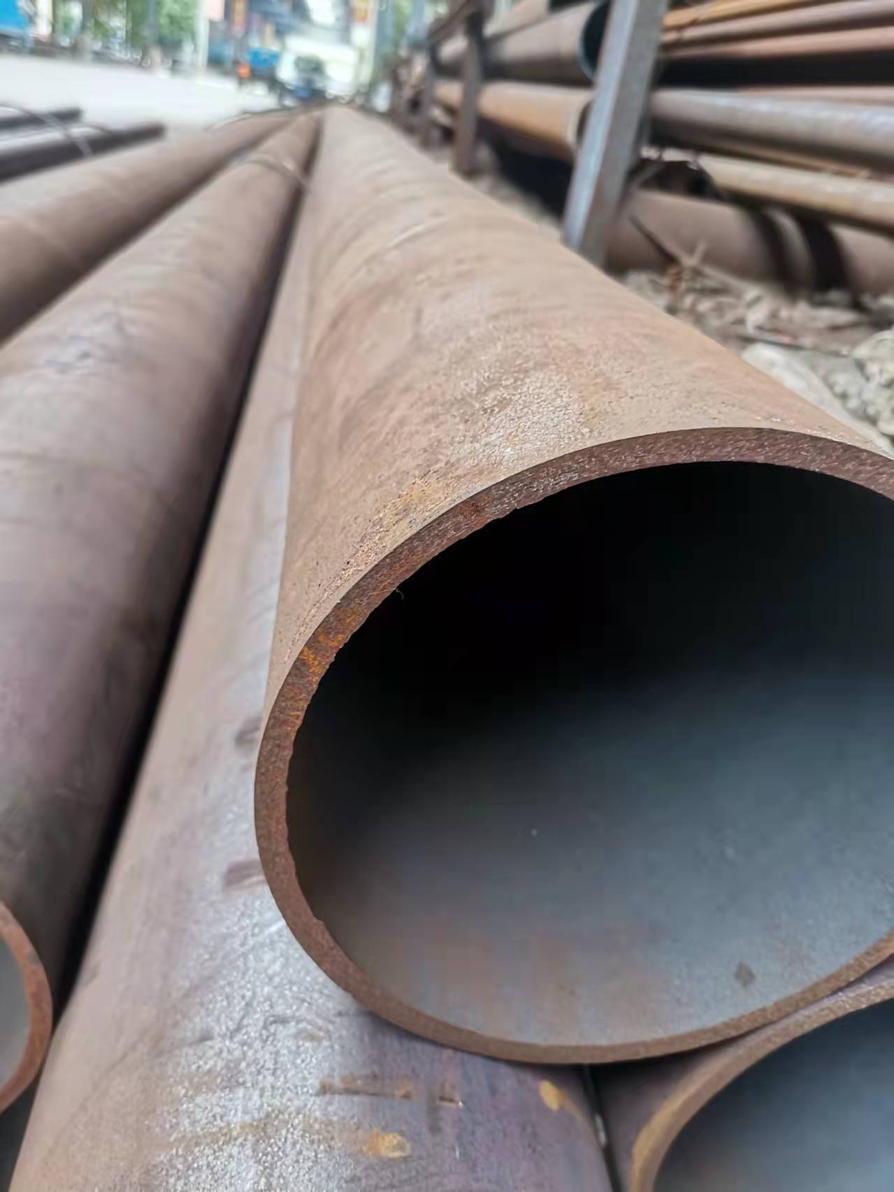 熱軋無縫管在自動軋管機組生產 熱軋無縫管在自動軋管機組生產